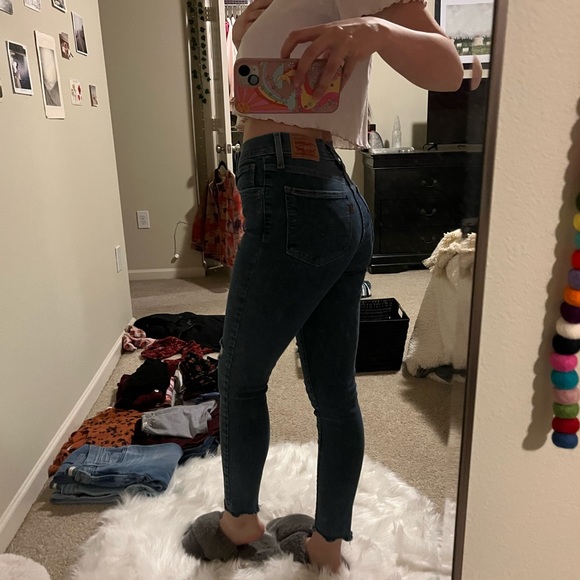 Levi’s 721 High Rise Super Skinny - Picture 5 of 5